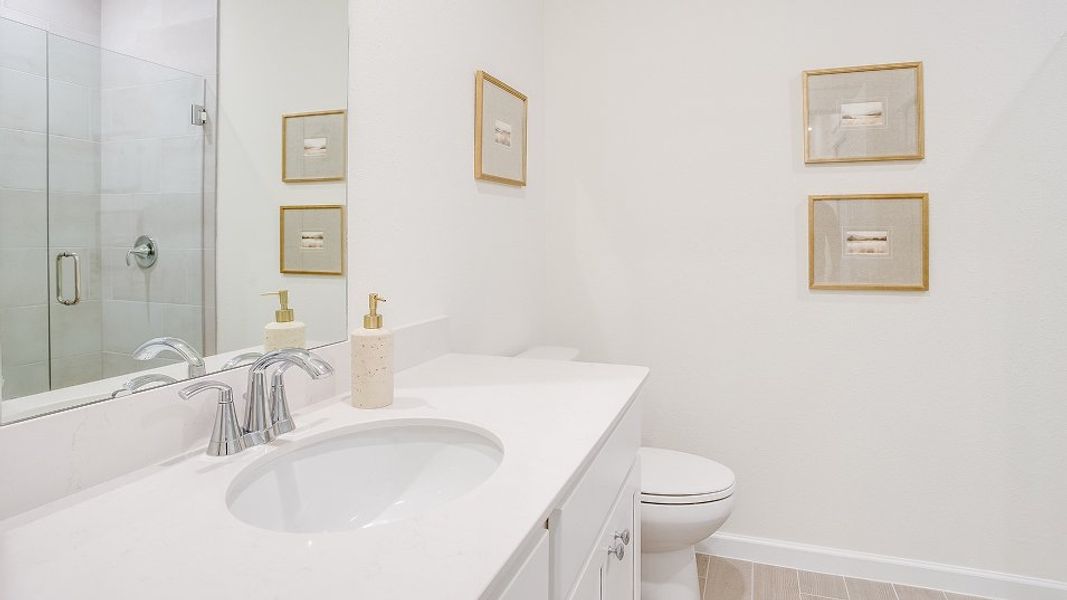 3539 Sienna Bath2 1of2 Base2 9 22 25