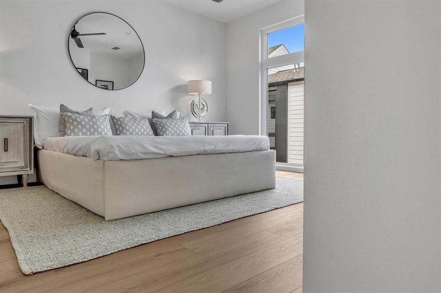 Furnished interior view inside a new home in , Dallas (Image 33).