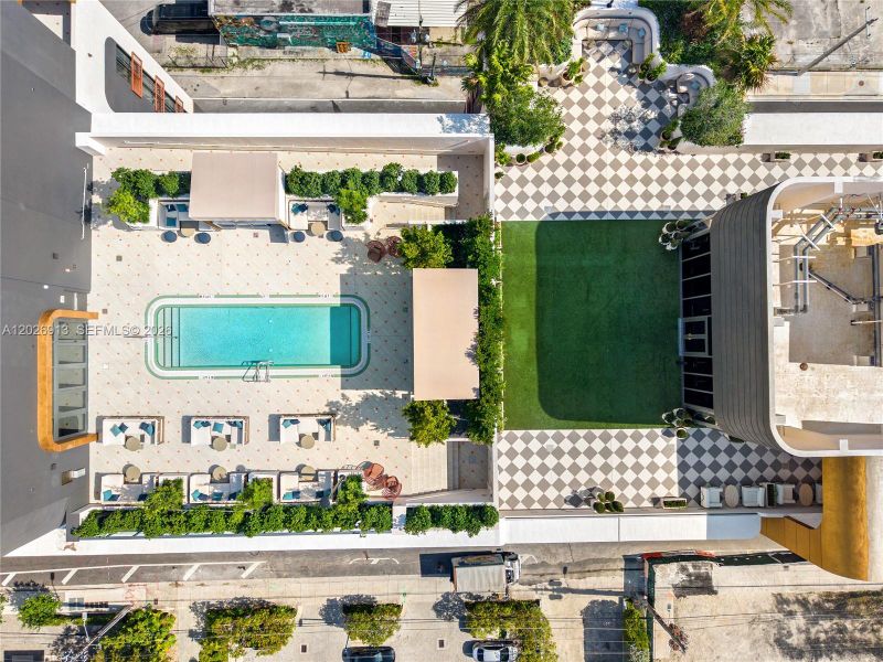 Community amenities in , Miami (Image 49).