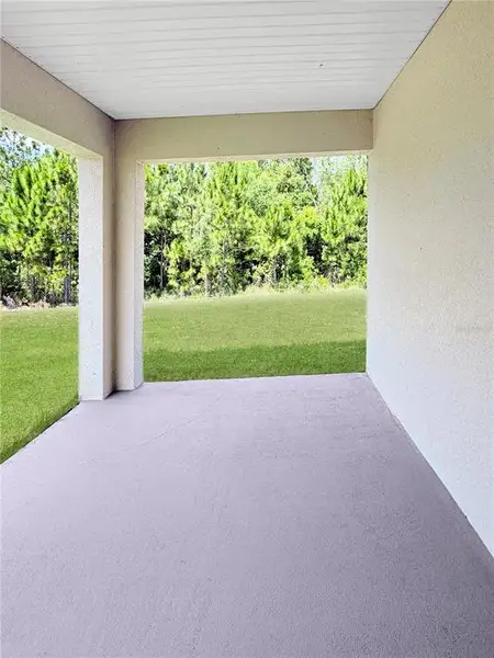 Exterior details and patio area of a home in , St. Cloud (Image 10).
