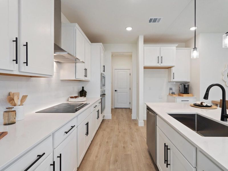Furnished interior view inside a new home in Lake Park Villas, Wylie (Image 8). Furnished interior view inside a new home in Lake Park Villas, Wylie (Image 8).