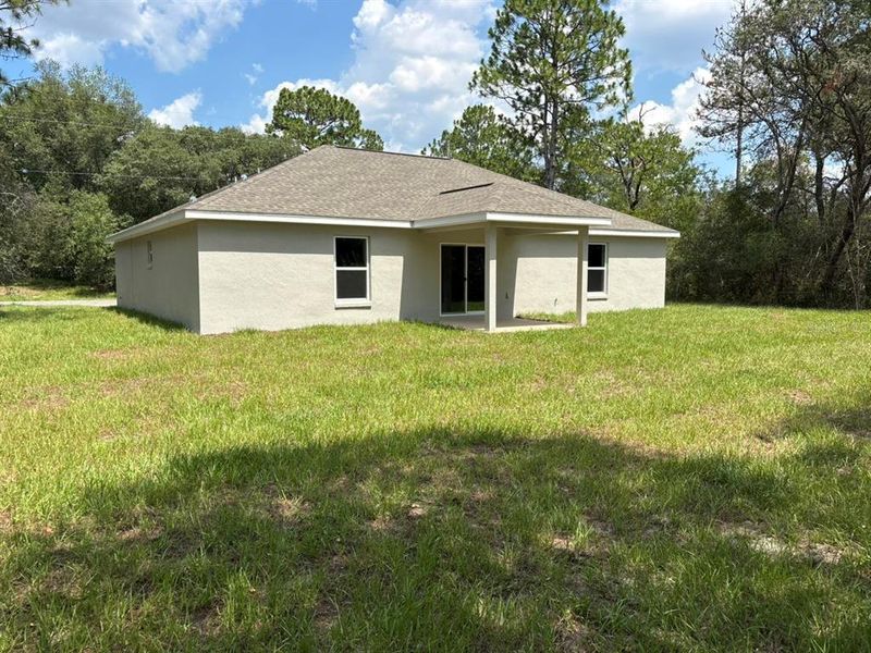 Exterior details and patio area of a home in , Dunnellon (Image 17). Exterior details and patio area of a home in , Dunnellon (Image 17).