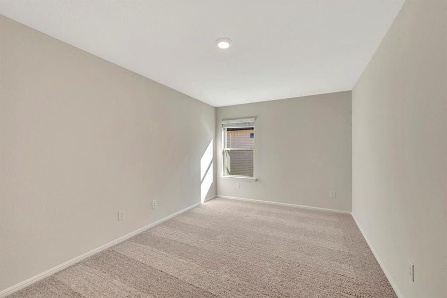 Spacious, unfurnished interior of a new home in The Preserve, Justin (Image 17).