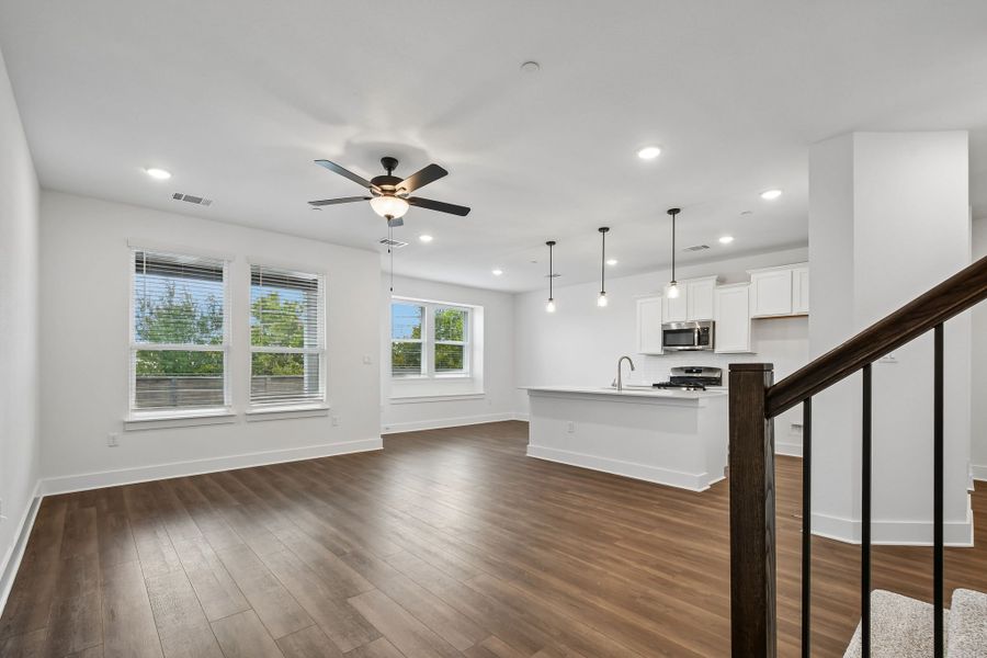Spacious, unfurnished interior of a new home in Center 45, Round Rock (Image 20). Spacious, unfurnished interior of a new home in Center 45, Round Rock (Image 20).