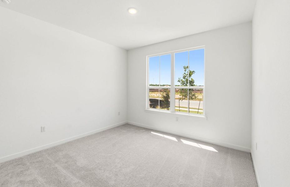 Spacious, unfurnished interior of a new home in Del Webb Austin at Lost Pines, Bastrop (Image 39). Spacious, unfurnished interior of a new home in Del Webb Austin at Lost Pines, Bastrop (Image 39).