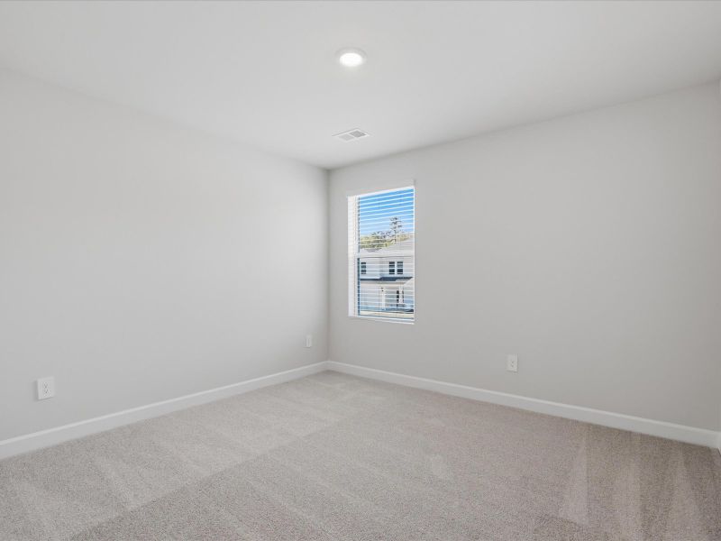 Spacious, unfurnished interior of a new home in Collier Ridge, Moore (Image 15).