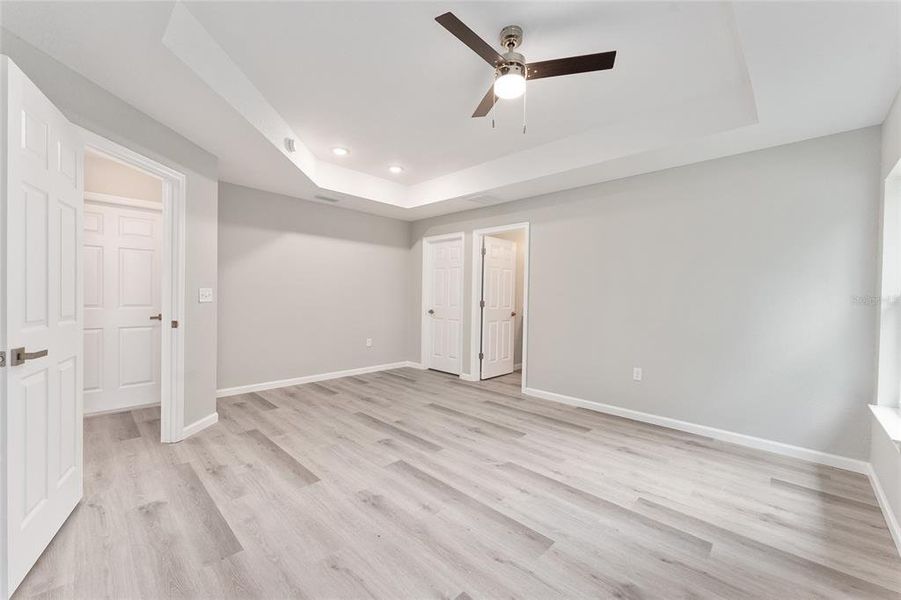 Spacious, unfurnished interior of a new home in , Belleview (Image 13).