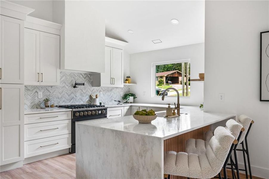 Furnished interior view inside a new home in , Alpharetta (Image 32).