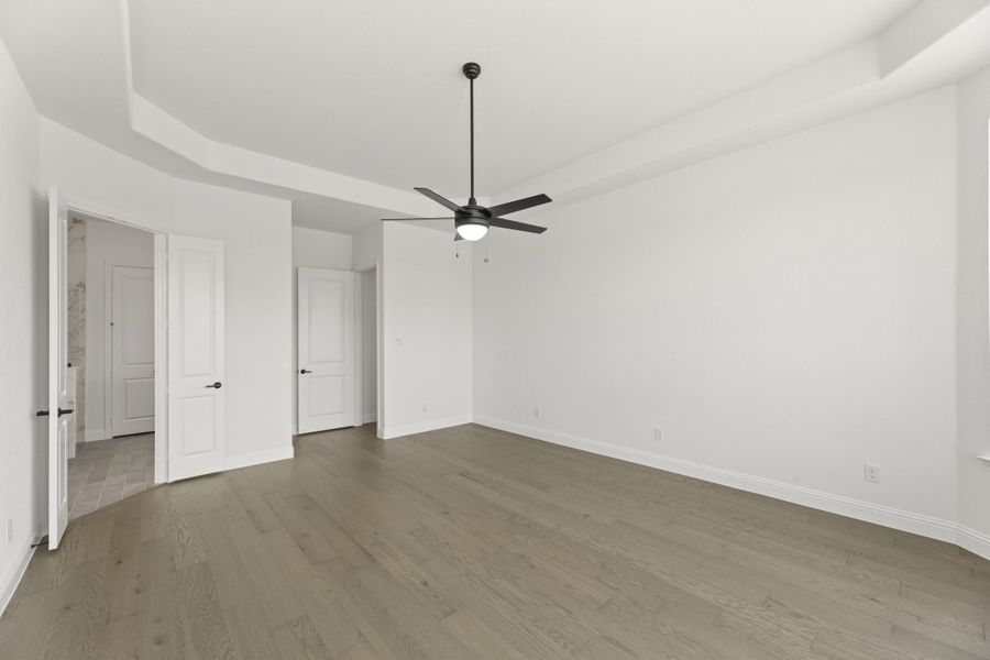 Spacious, unfurnished interior of a new home in The Meadows, Gunter (Image 31). Spacious, unfurnished interior of a new home in The Meadows, Gunter (Image 31).