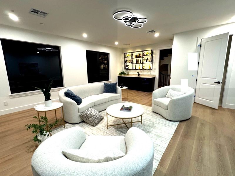 Furnished interior view inside a new home in , Bellaire (Image 28).