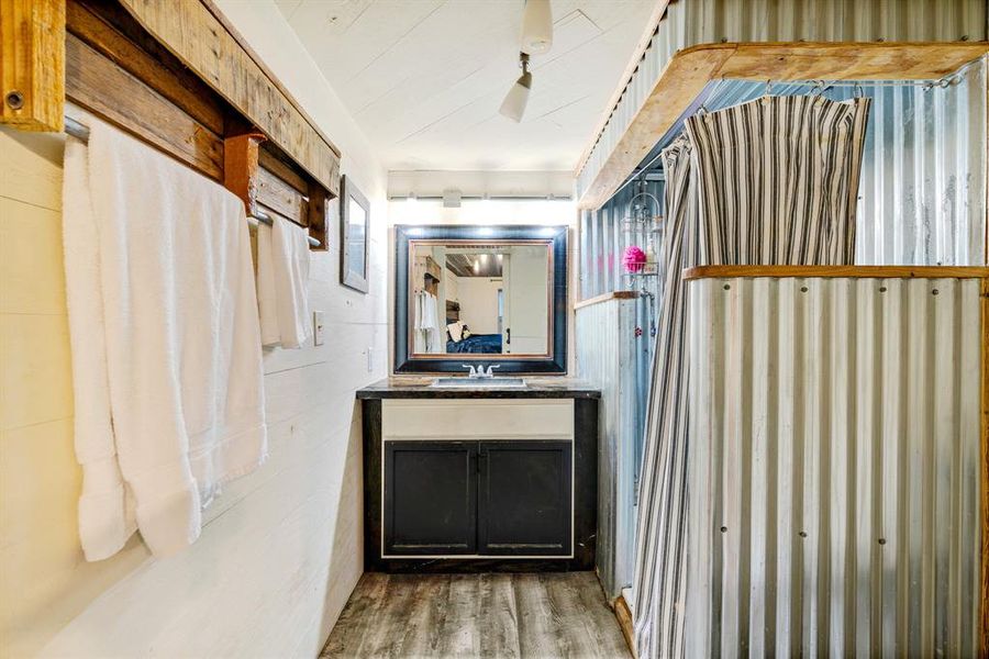 Jr Suite bath with large shower Jr Suite bath with large shower