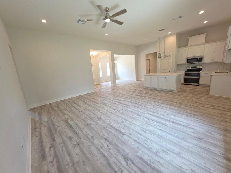 Spacious, unfurnished interior of a new home in , Bastrop (Image 34). Spacious, unfurnished interior of a new home in , Bastrop (Image 34).