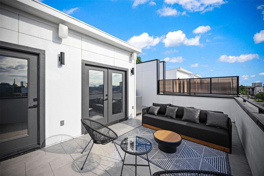 Exterior details and patio area of a home in , Houston (Image 21).