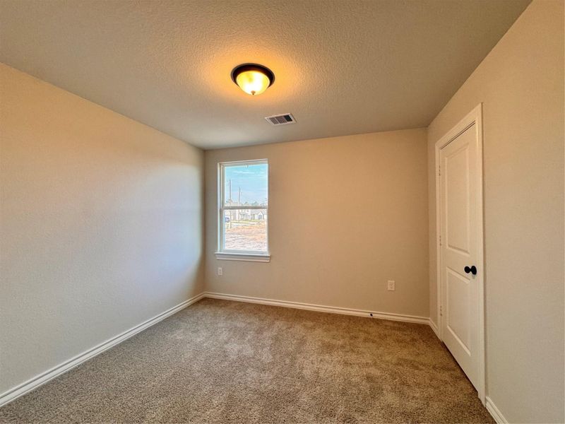 Spacious, unfurnished interior of a new home in , Splendora (Image 13).