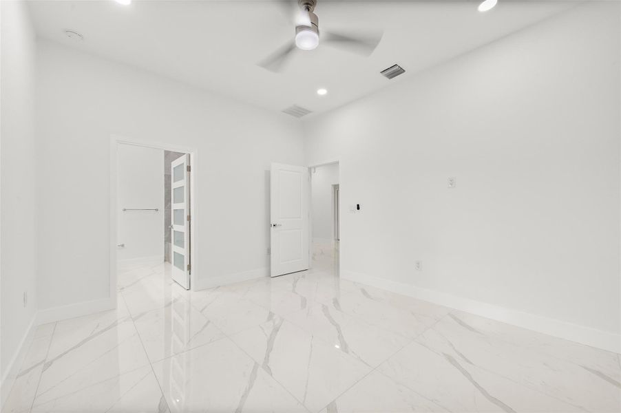 Spacious, unfurnished interior of a new home in , Fort Lauderdale (Image 10). Spacious, unfurnished interior of a new home in , Fort Lauderdale (Image 10).