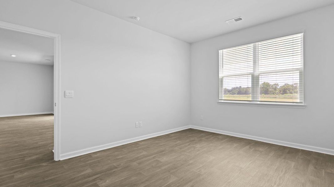 Spacious, unfurnished interior of a new home in The Ranch, Holly Hill (Image 23).