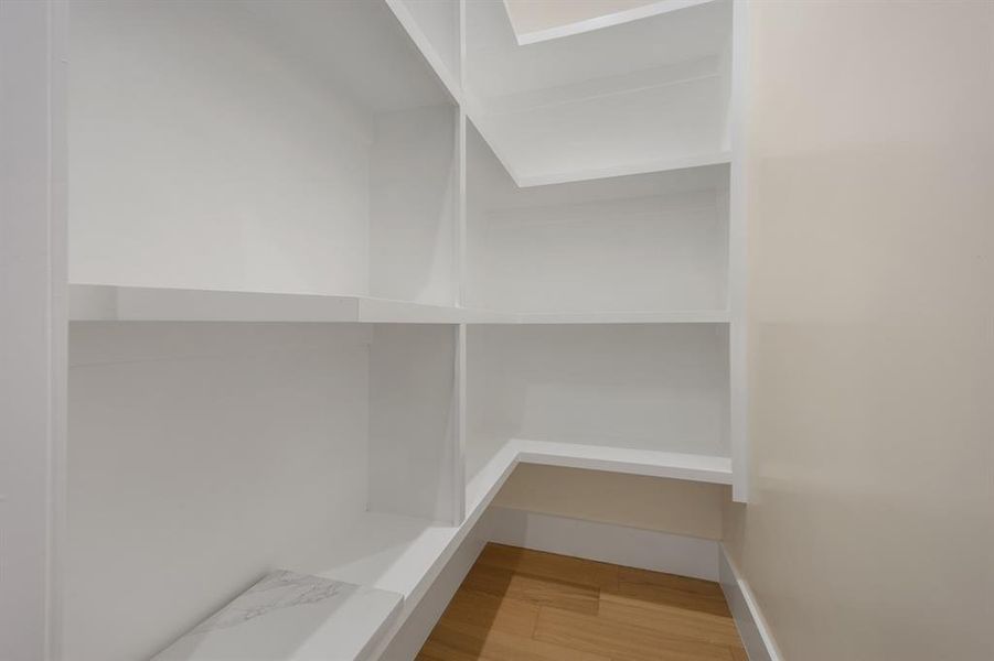 Spacious, unfurnished interior of a new home in , Dallas (Image 20).