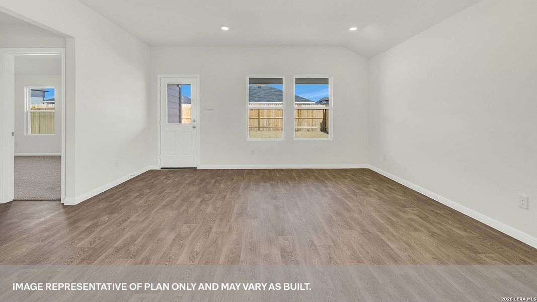 Spacious, unfurnished interior of a new home in Paramount, Kyle (Image 14).