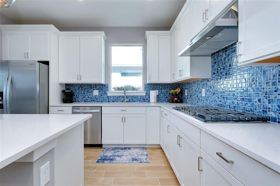 Furnished interior view inside a new home in , Englewood (Image 18).