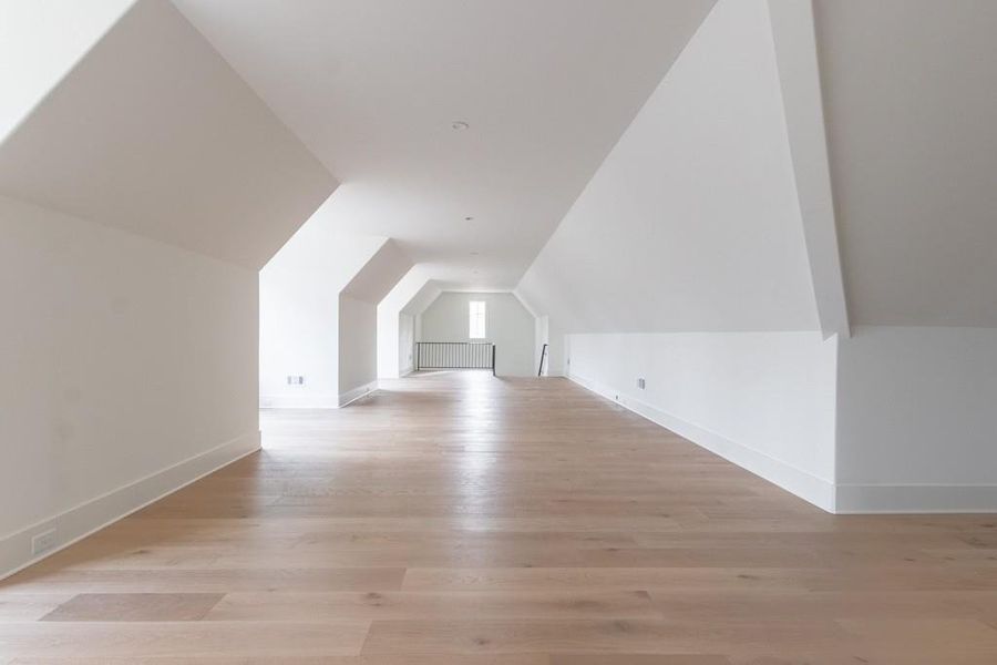 Spacious, unfurnished interior of a new home in , Milton (Image 32).