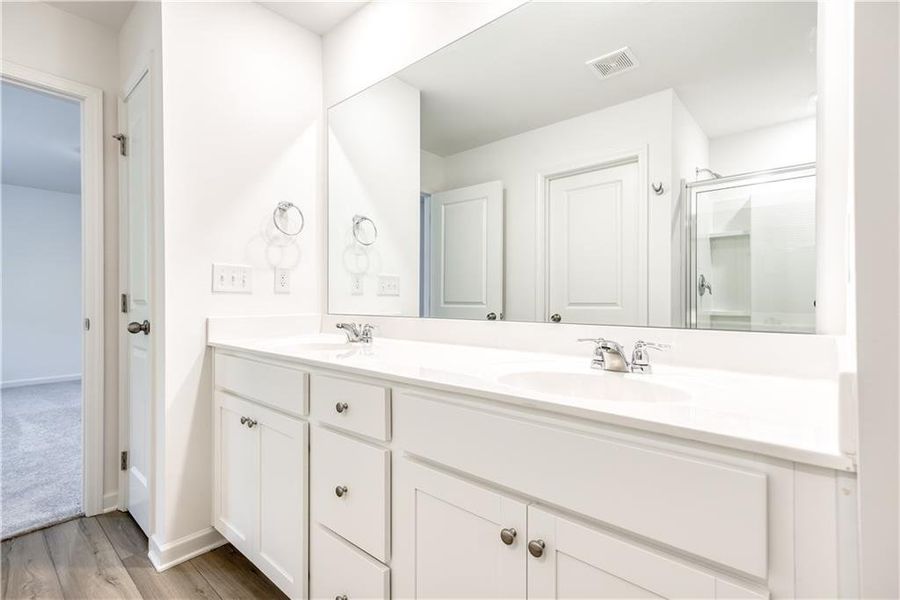 Furnished interior view inside a new home in Watson Farms, Loganville (Image 4). Furnished interior view inside a new home in Watson Farms, Loganville (Image 4).