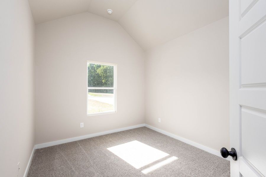 Spacious, unfurnished interior of a new home in Woodland Farms, Dickson (Image 31).
