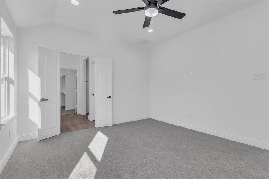 Spacious, unfurnished interior of a new home in , Alvarado (Image 26).