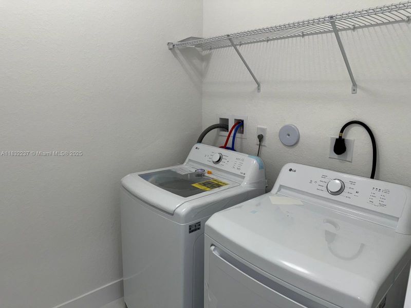 Image 20 of a home in .