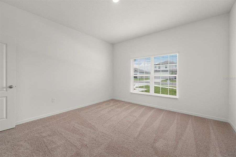 Spacious, unfurnished interior of a new home in Tula Parc, Astatula (Image 15).