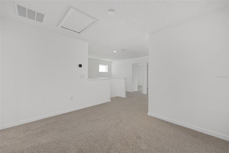 Spacious, unfurnished interior of a new home in Calesa Township, Ocala (Image 50).