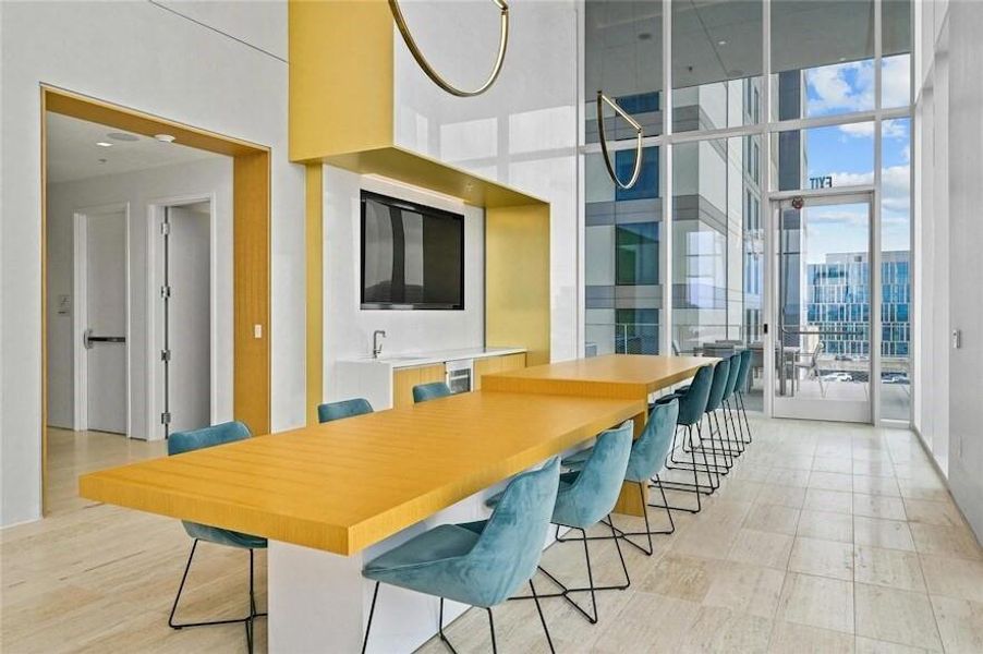 Community amenities in The Linden Residences, Austin (Image 23).