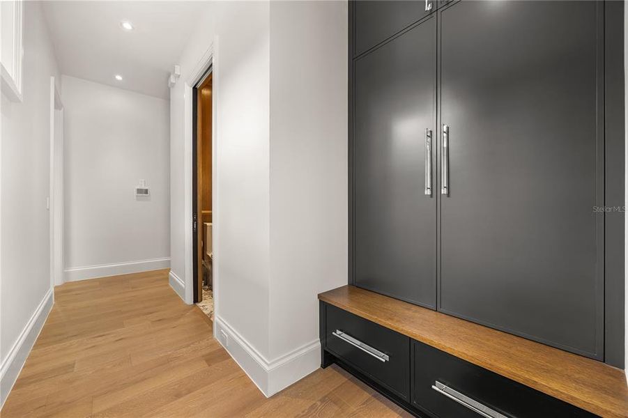 Spacious, unfurnished interior of a new home in , Winter Park (Image 26).