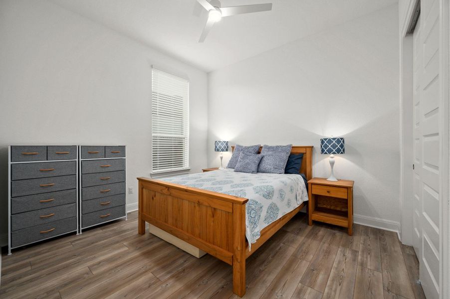 Secondary bedroom Secondary bedroom