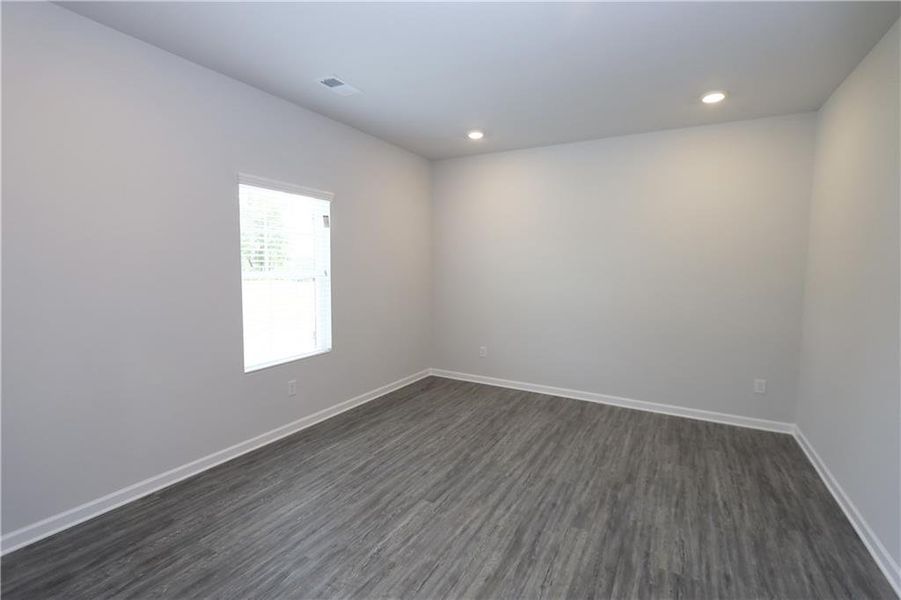 Spacious, unfurnished interior of a new home in , Conyers (Image 13).