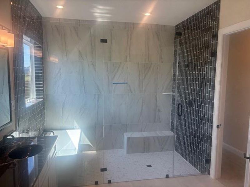 Image 13 of a home in Del Bello Lakes 60'. Image 13 of a home in Del Bello Lakes 60'.