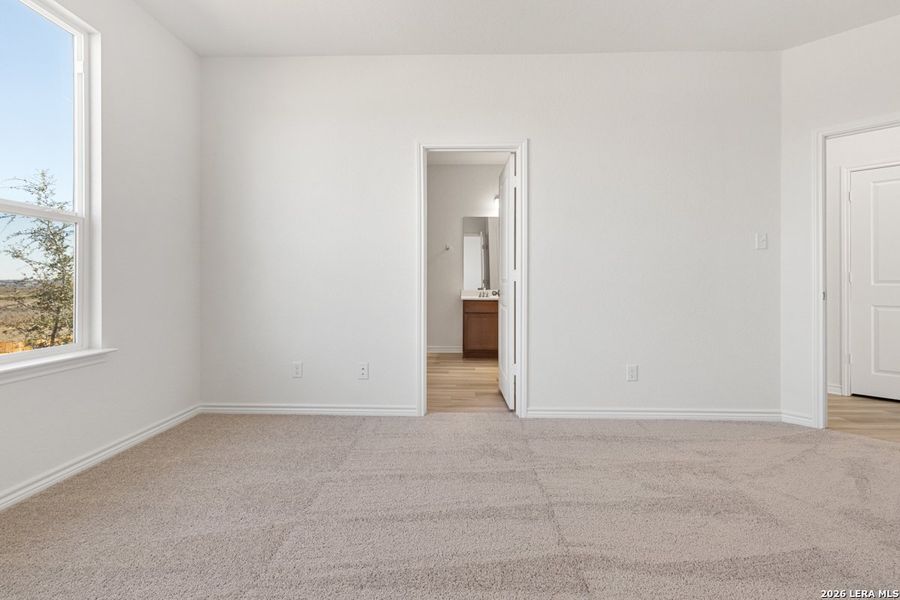 Spacious, unfurnished interior of a new home in Punta Verde, Converse (Image 23).