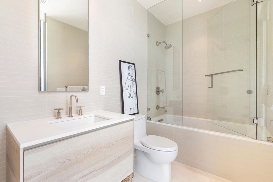 Furnished interior view inside a new home in , West Palm Beach (Image 5).