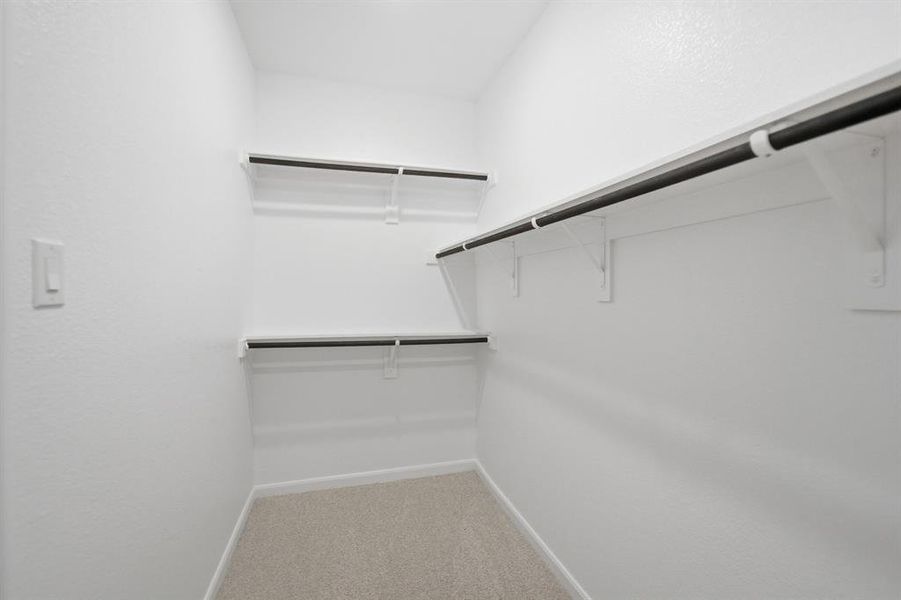 Spacious, unfurnished interior of a new home in Westridge, Princeton (Image 19).