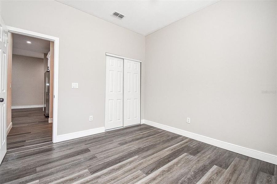 Spacious, unfurnished interior of a new home in , Spring Hill (Image 23).
