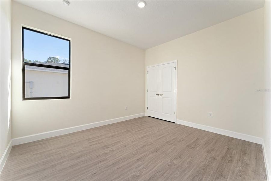 Spacious, unfurnished interior of a new home in , Palm Bay (Image 28).