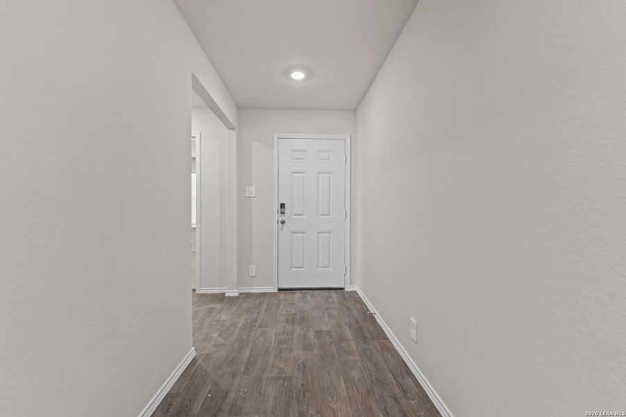 Spacious, unfurnished interior of a new home in Redbird Ranch, San Antonio (Image 12). Spacious, unfurnished interior of a new home in Redbird Ranch, San Antonio (Image 12).