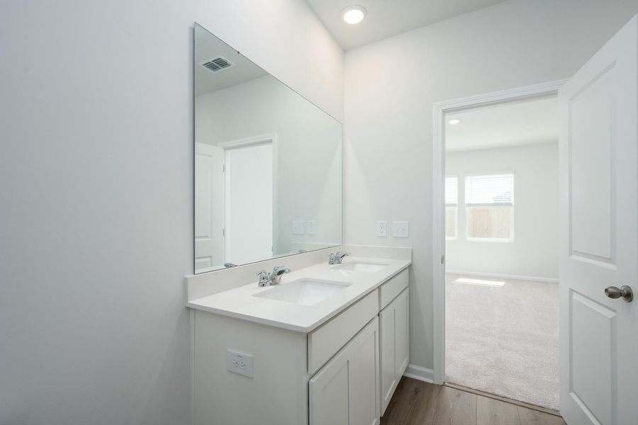 Furnished interior view inside a new home in Bradford Pointe, Summerville (Image 4). Furnished interior view inside a new home in Bradford Pointe, Summerville (Image 4).