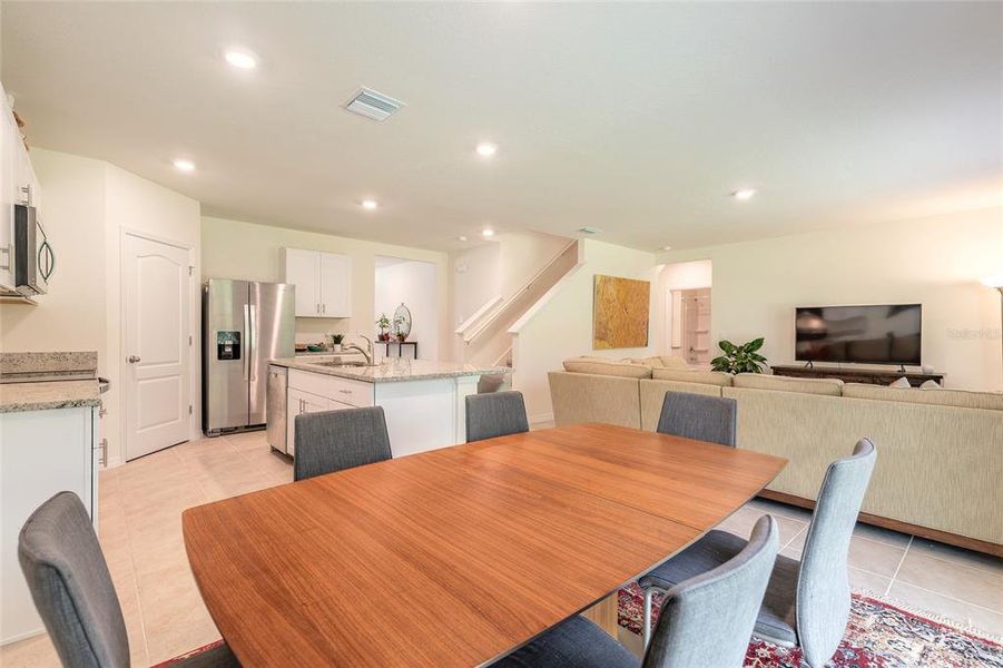 Furnished interior view inside a new home in Fountain View, Ormond Beach (Image 8).