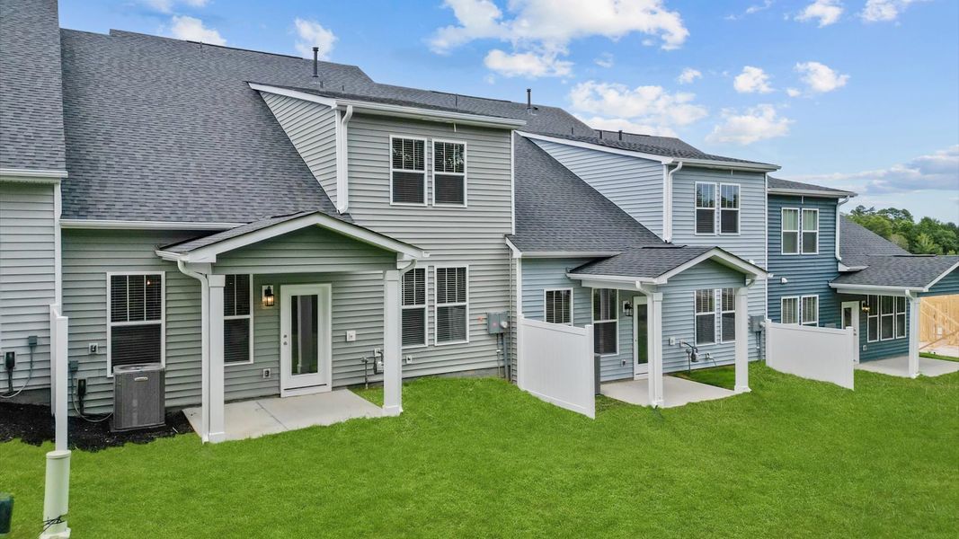 Front exterior of a new home in Silo Ridge, Anderson, SC, highlighting curb appeal (Image 20).
