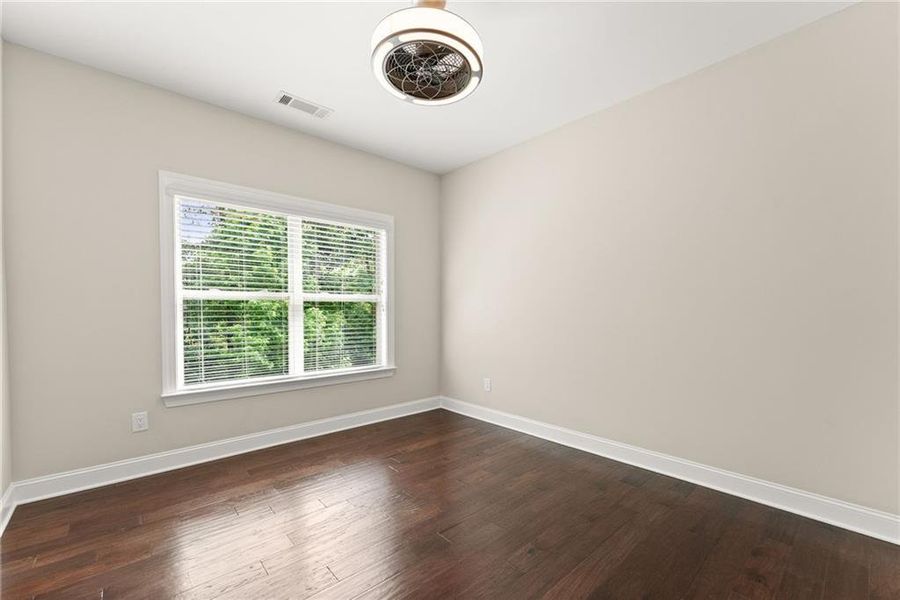 Spacious, unfurnished interior of a new home in , Gainesville (Image 61).