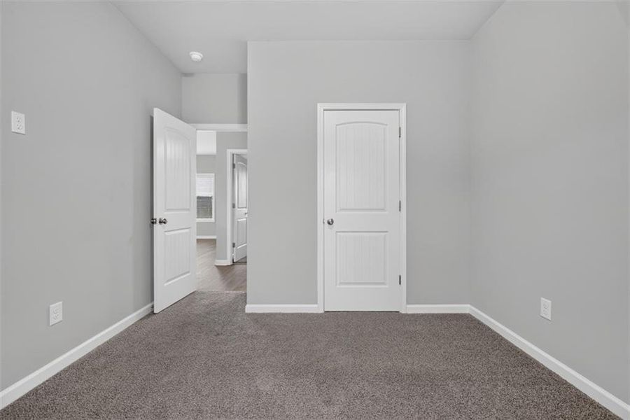 Spacious, unfurnished interior of a new home in , Eastanollee (Image 62).