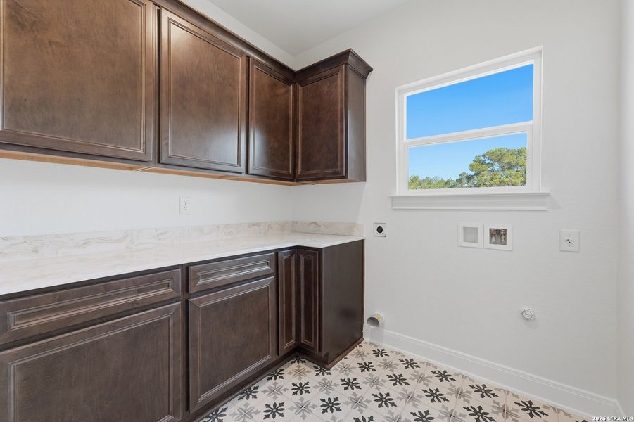 Furnished interior view inside a new home in , Canyon Lake (Image 4).