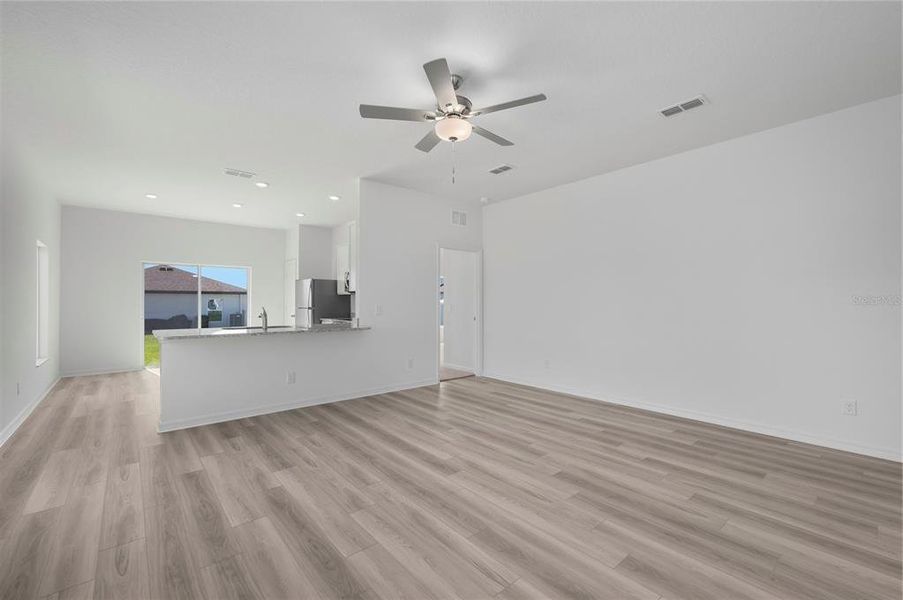 Spacious, unfurnished interior of a new home in Gum Lake Preserve, Lake Alfred (Image 19). Spacious, unfurnished interior of a new home in Gum Lake Preserve, Lake Alfred (Image 19).