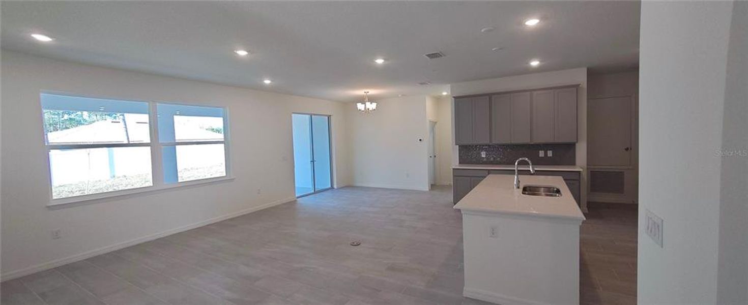 Spacious, unfurnished interior of a new home in , Palm Coast (Image 10).