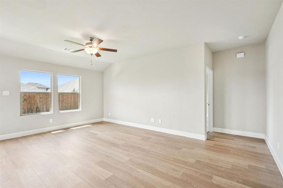 Photo is not of the actual home, but is an inspirational photo of builder’s model home and may depict options, furnishings, and/or decorator features that are not included. Photo is not of the actual home, but is an inspirational photo of builder’s model home and may depict options, furnishings, and/or decorator features that are not included.